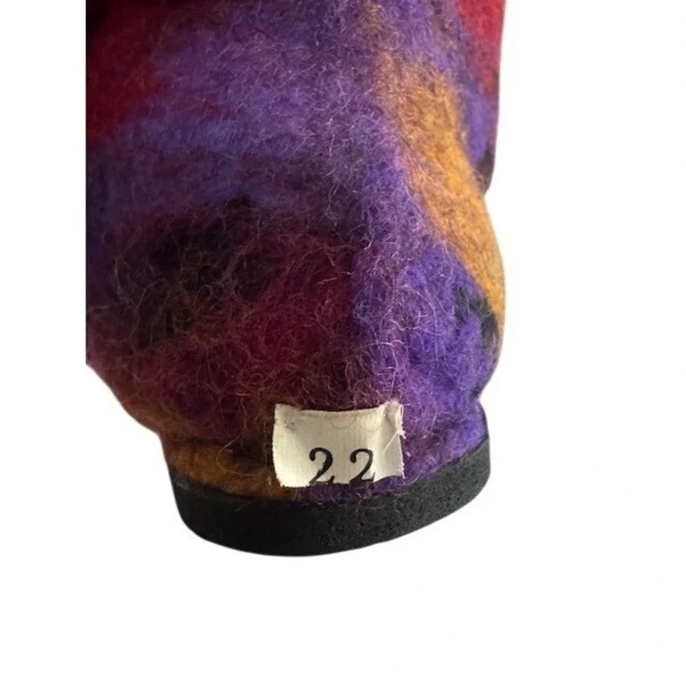 Euro Kids Felted Wool‎ Slippers Boots Colorful Pom Poms Size euro 22 or 6